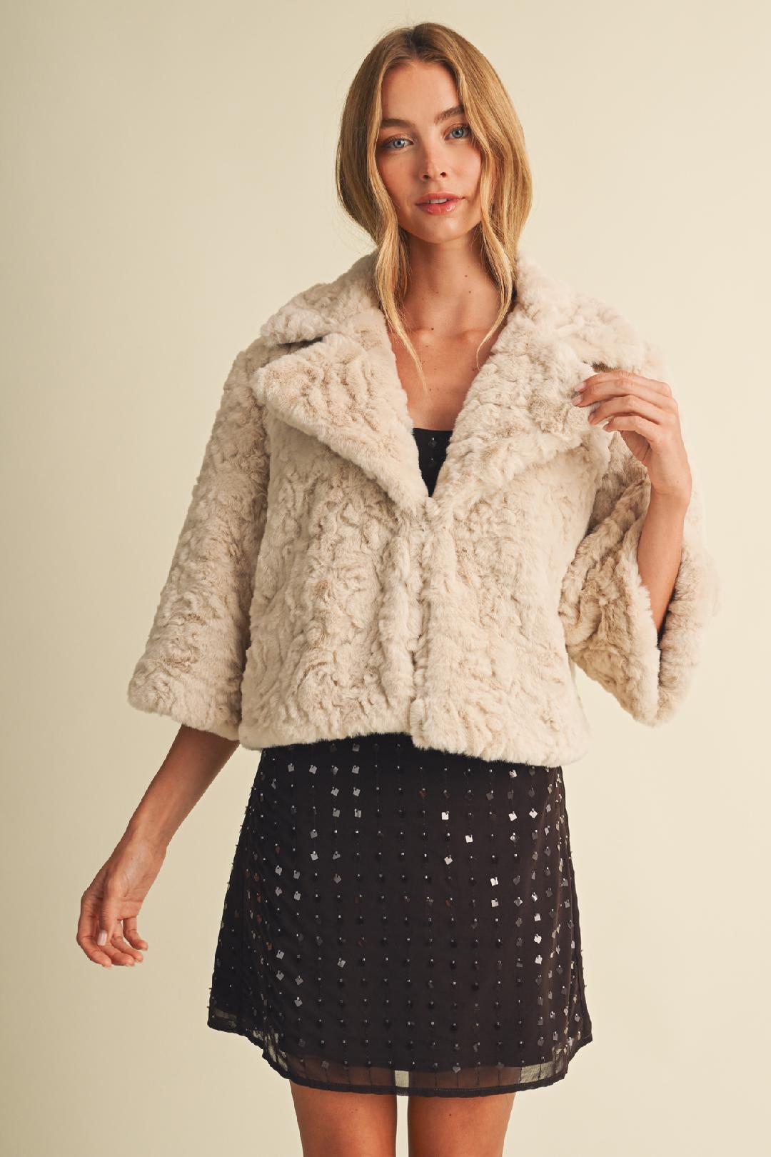 HALF SLEEVE FAUX FUR JACKET - BEIGE