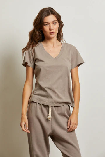 HENDRIX V NECK TEE - MUSHROOM