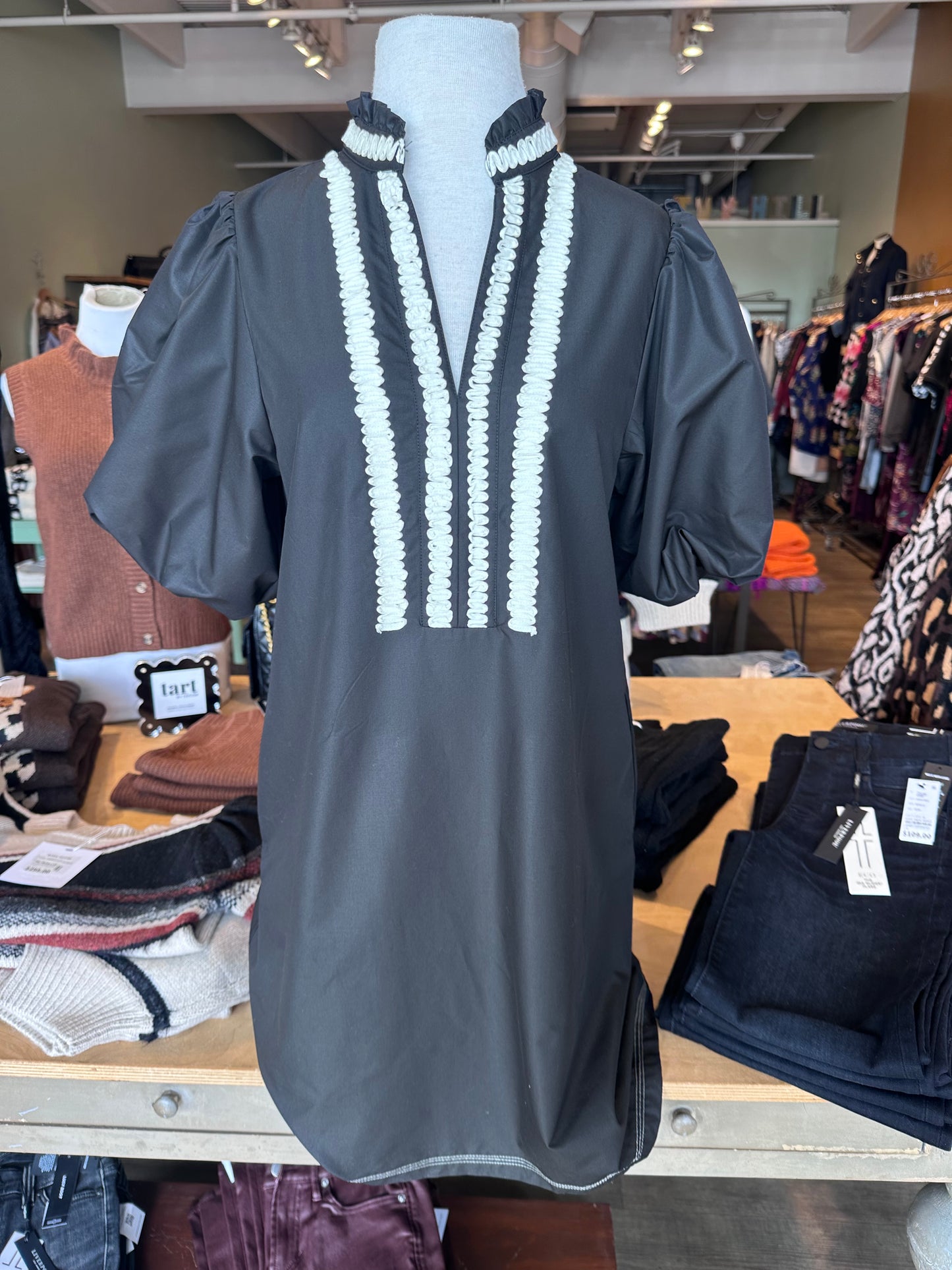 EASY DRESS