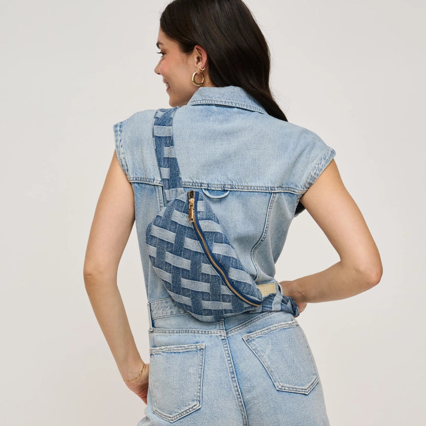 LESLIE BELT BAG