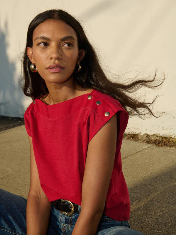 BROOKS BOATNECK TOP - RIO RED