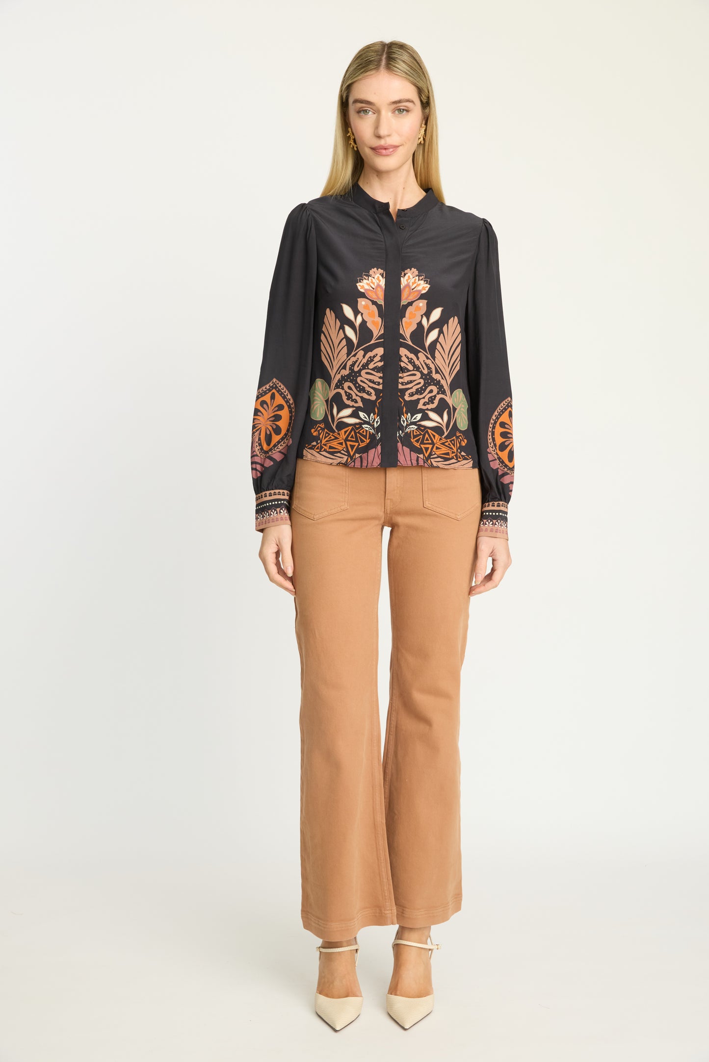 RILEY TOP- CROUCHING CHEETAH