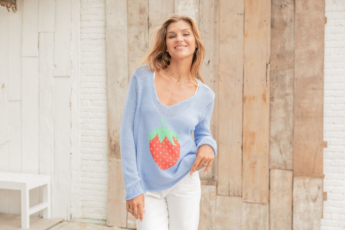 STRAWBERRY VNECK COTTON