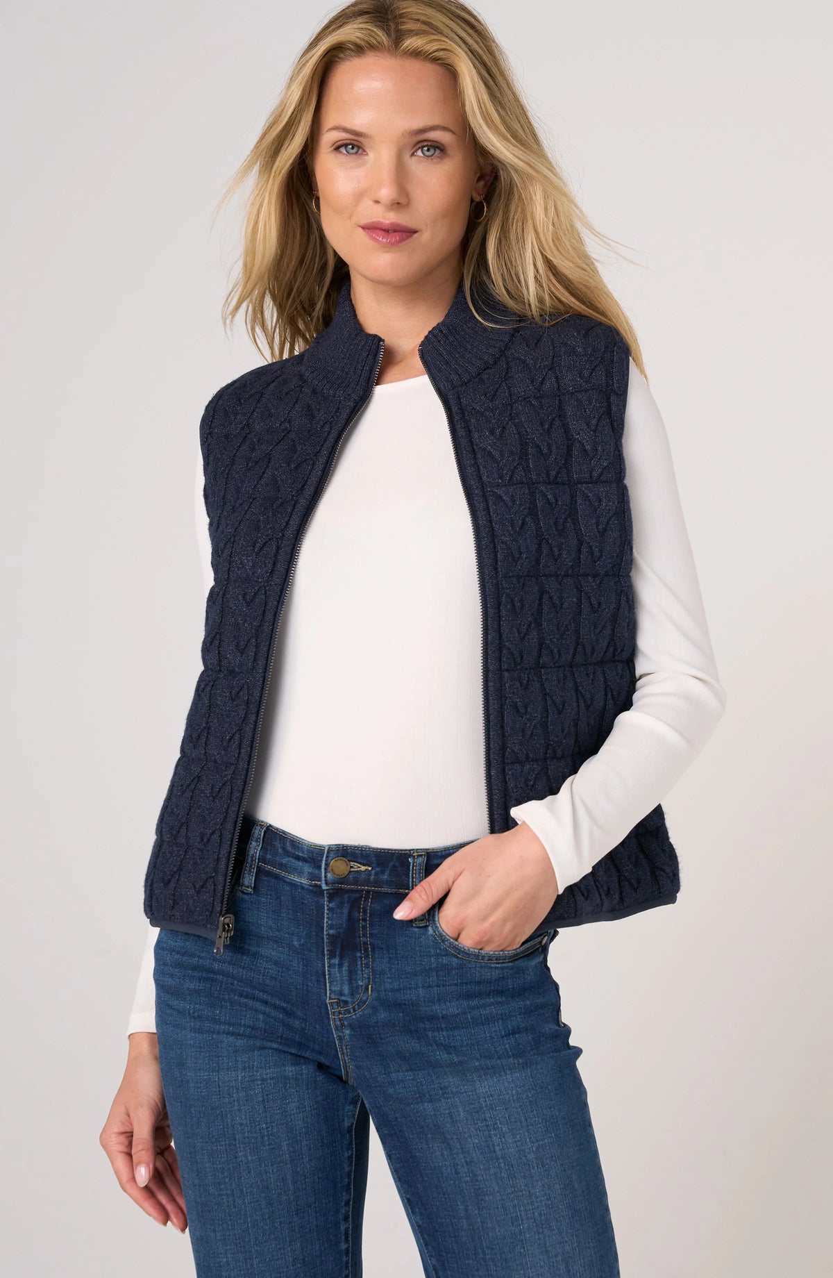 SLVLSS REVERSIBLE ZIP FRONT QUILTED SWTR VEST