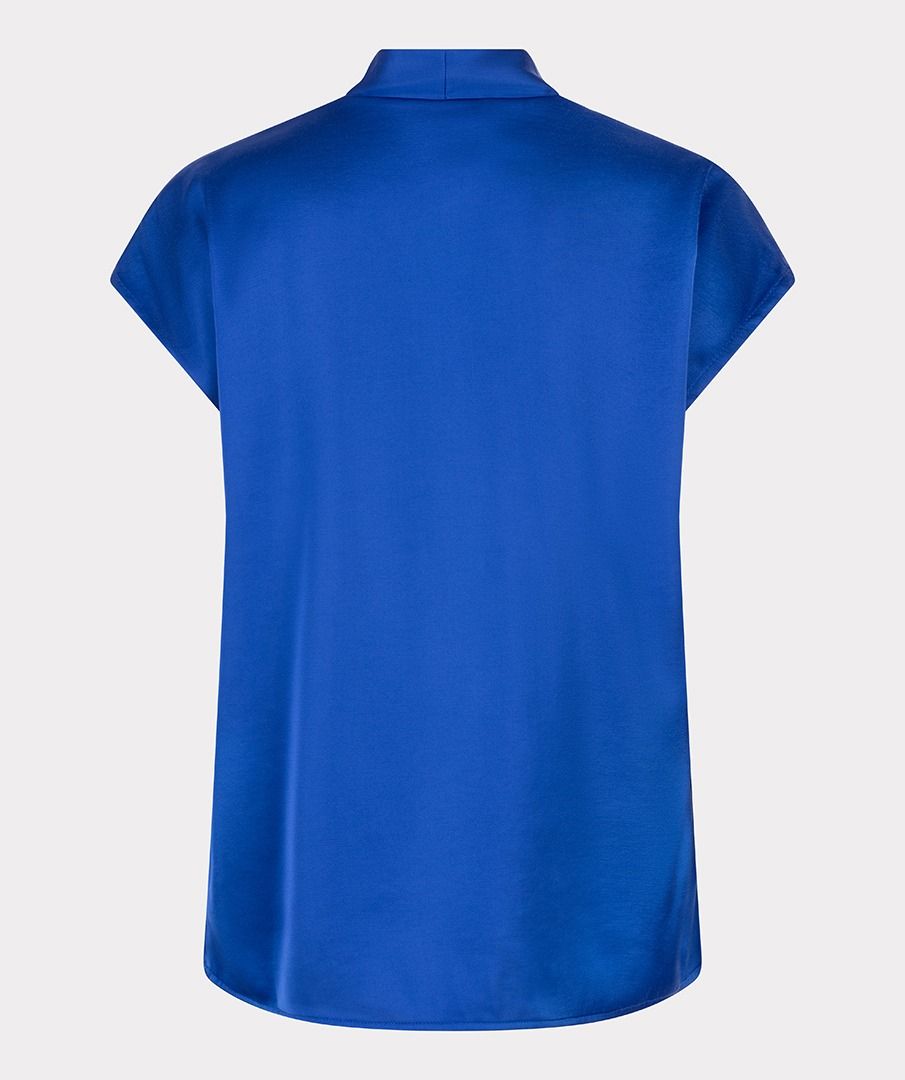 SLEEVELESS VNECK TOP