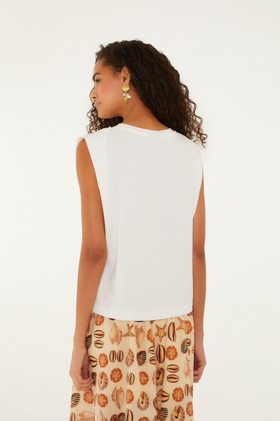 SEASHELL EMBROIDERED T SHIRT