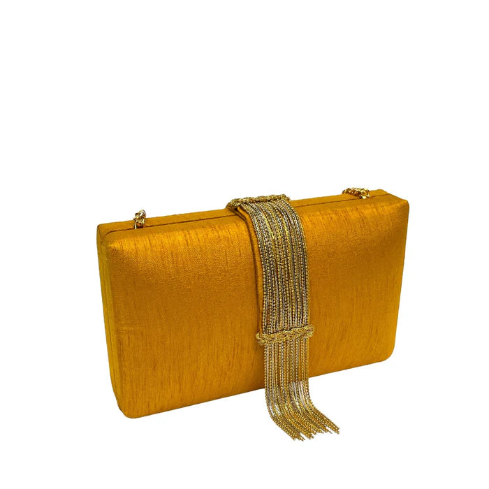 FRINGE CLUTCH - GOLD