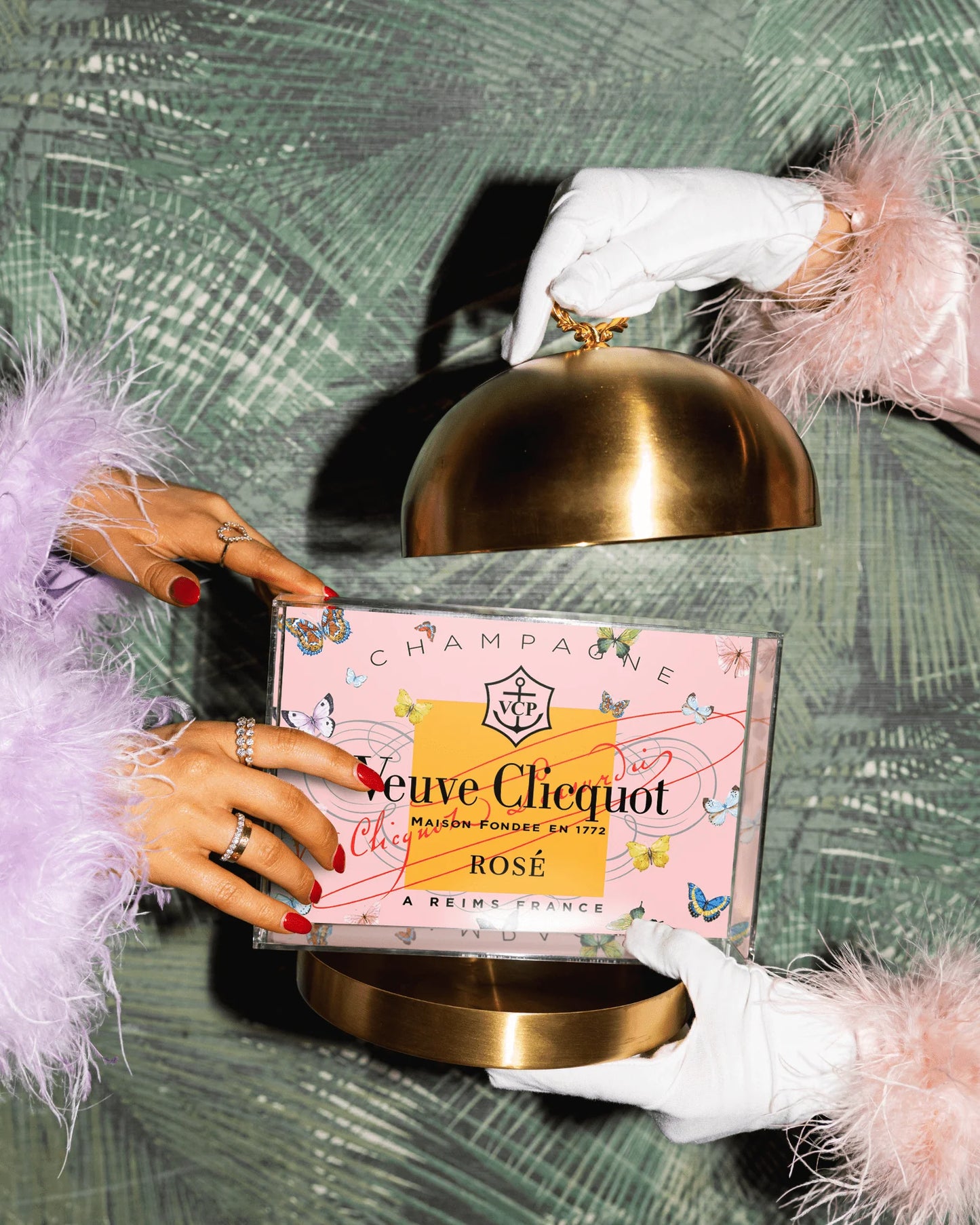 VEUVE TRAY-PINK BUTTERFLY