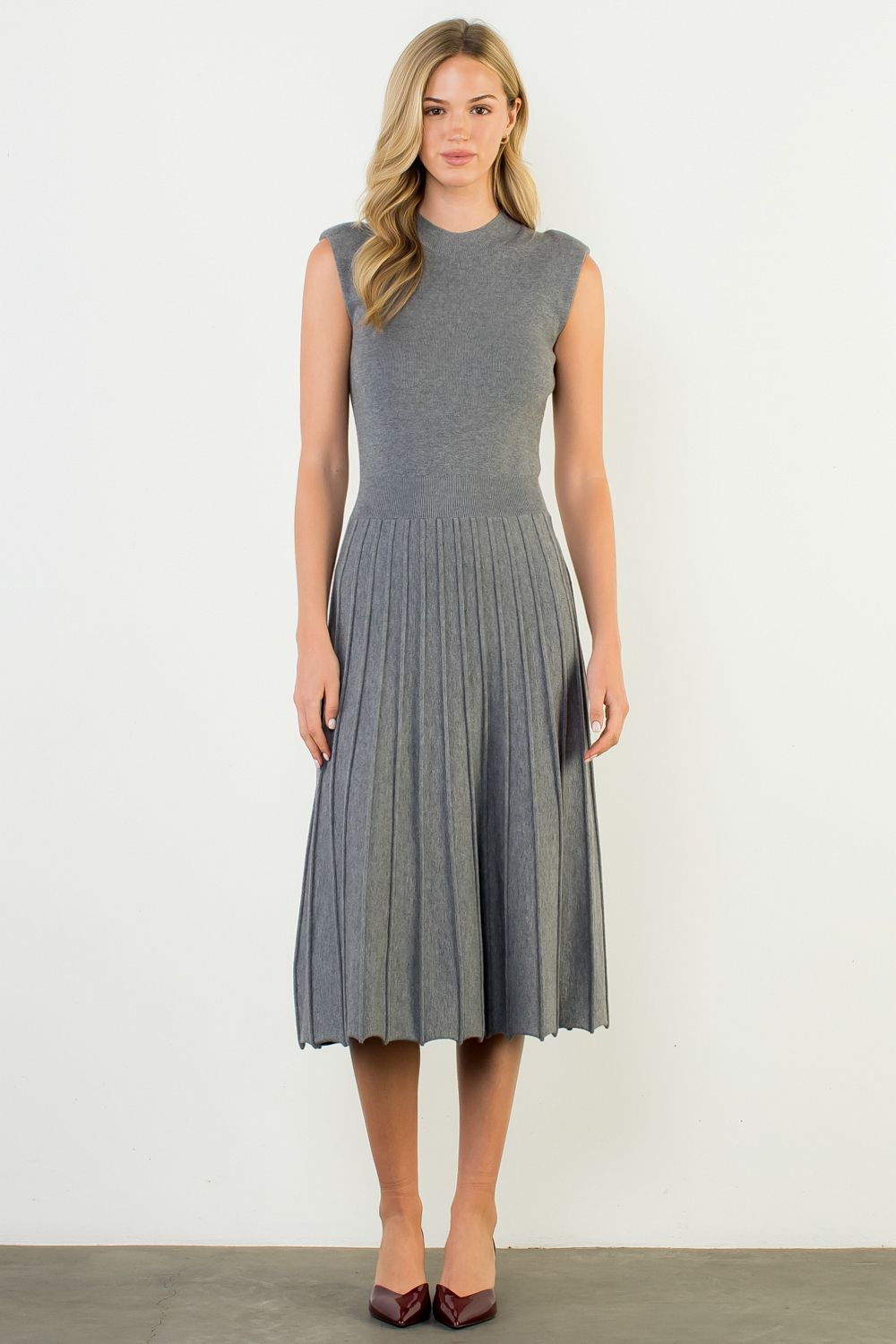 SLEEVELESS KNIT MAXI DRESS - HEATHER GRAY
