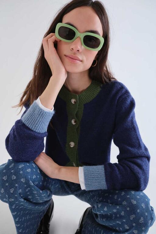SWEATER 3