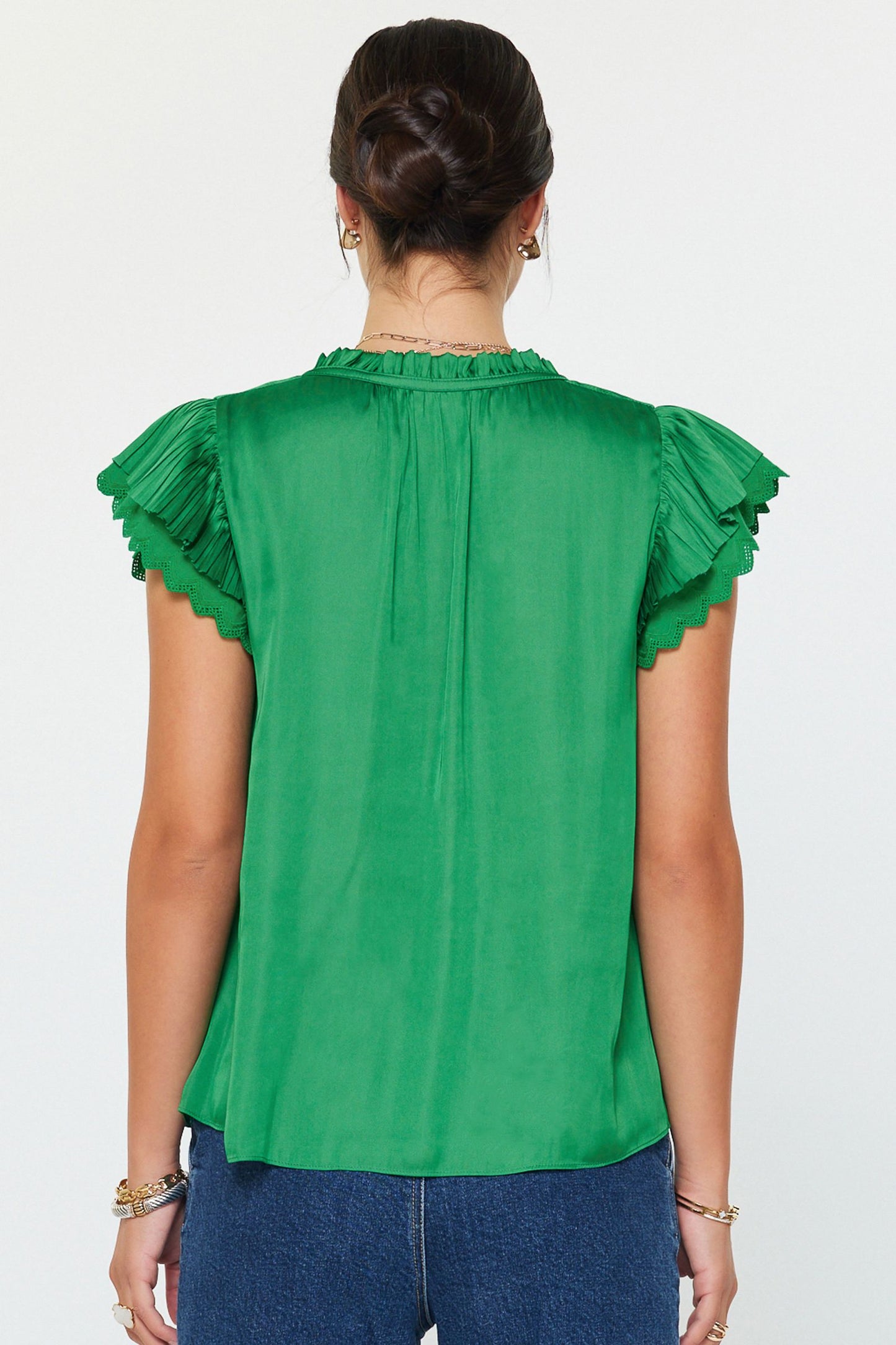 RUFFLE V-NECK TOP - GREEN