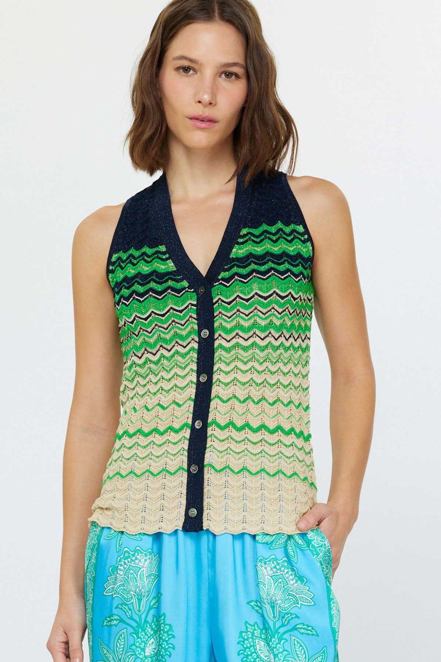 SLEEVELESS SWEATER - MULTI STRIPE