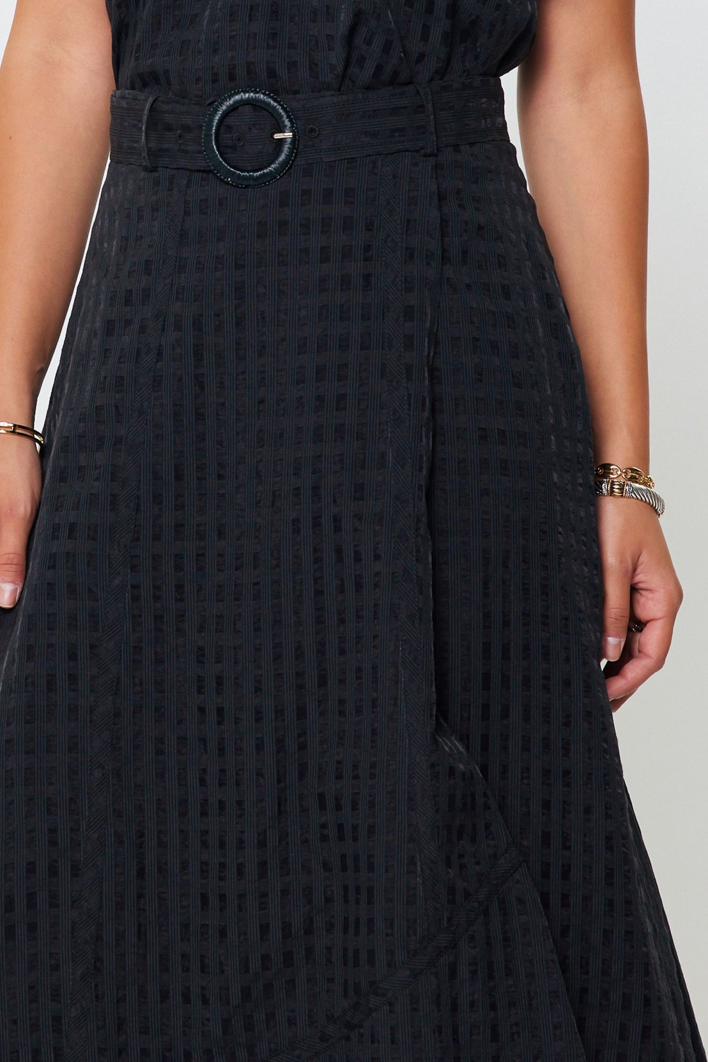 BELTED SKIRT - BLACK