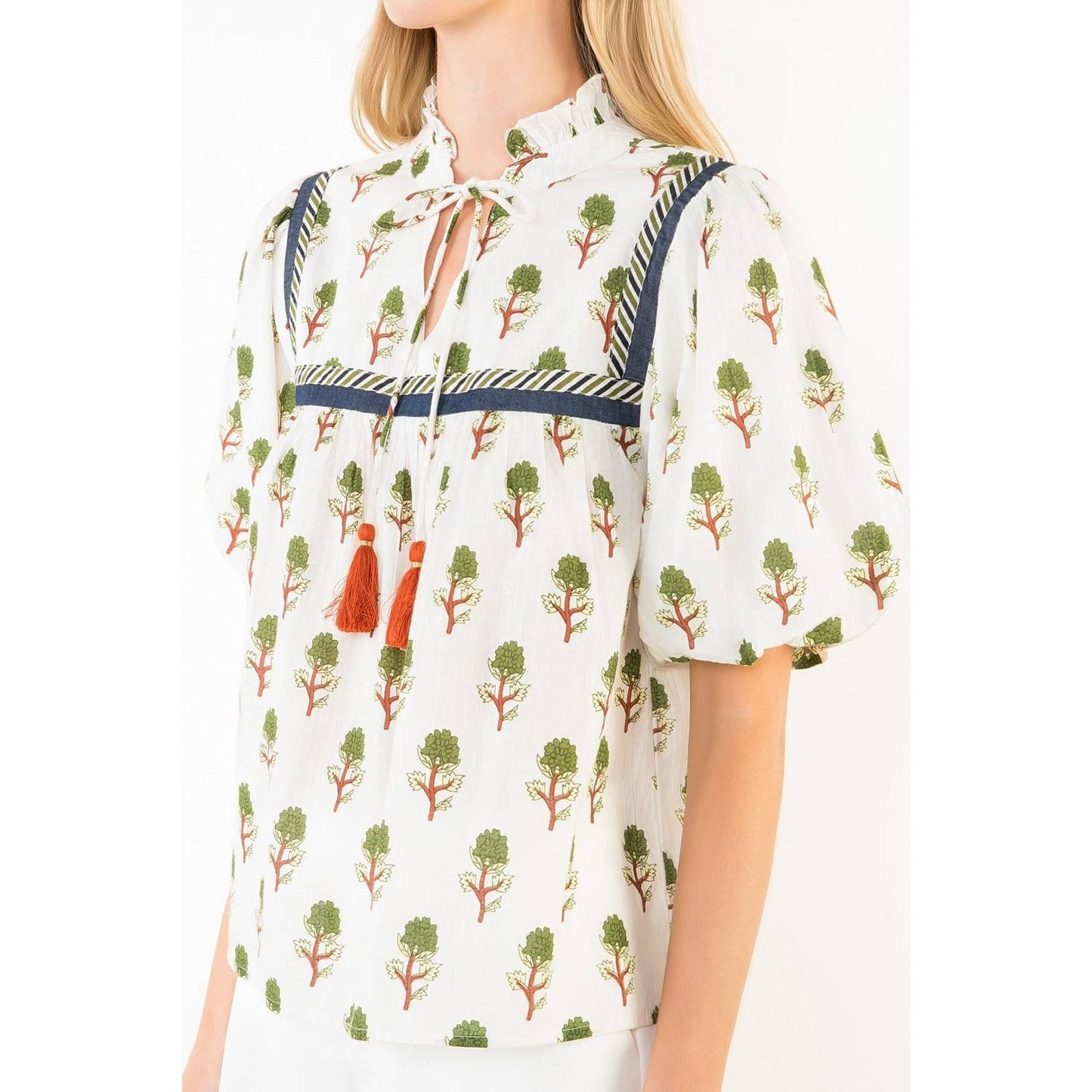 Puff Sleeve Print Tie Tassel Top