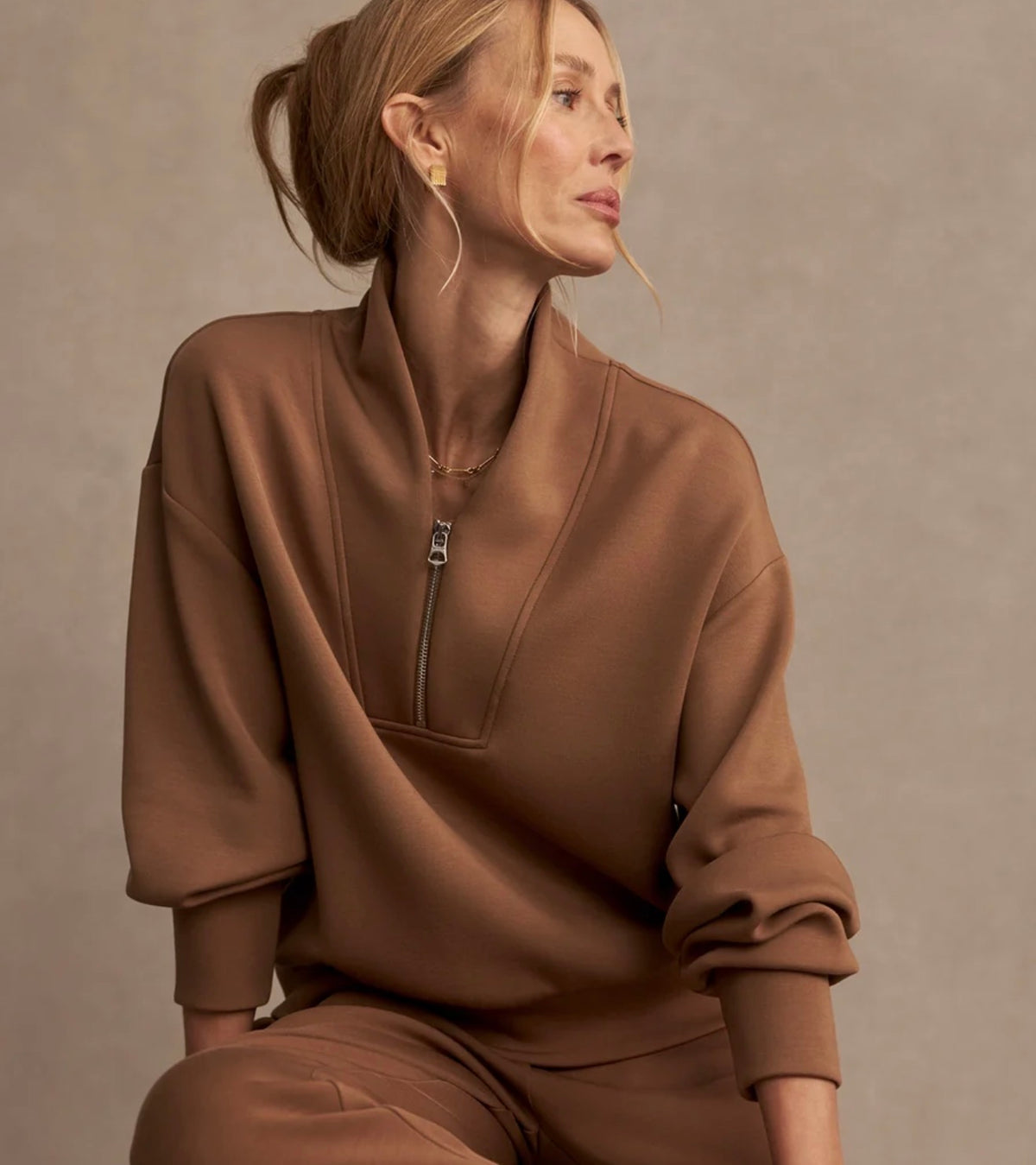 DAVIDSON SWEATSHIRT- GOLDEN BRONZE