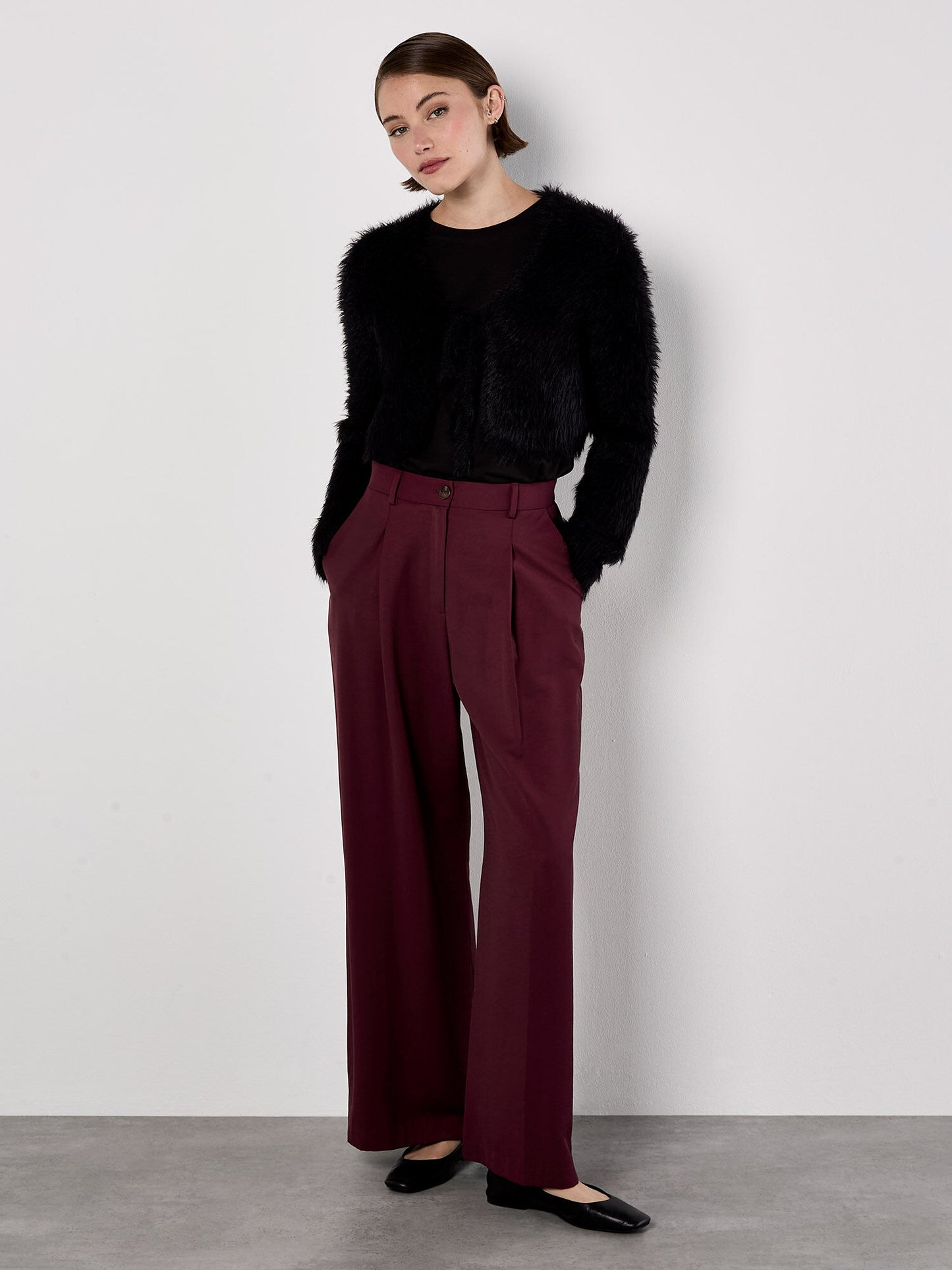 TAILORED WIDE LEG TROUSER - BURGUNDY