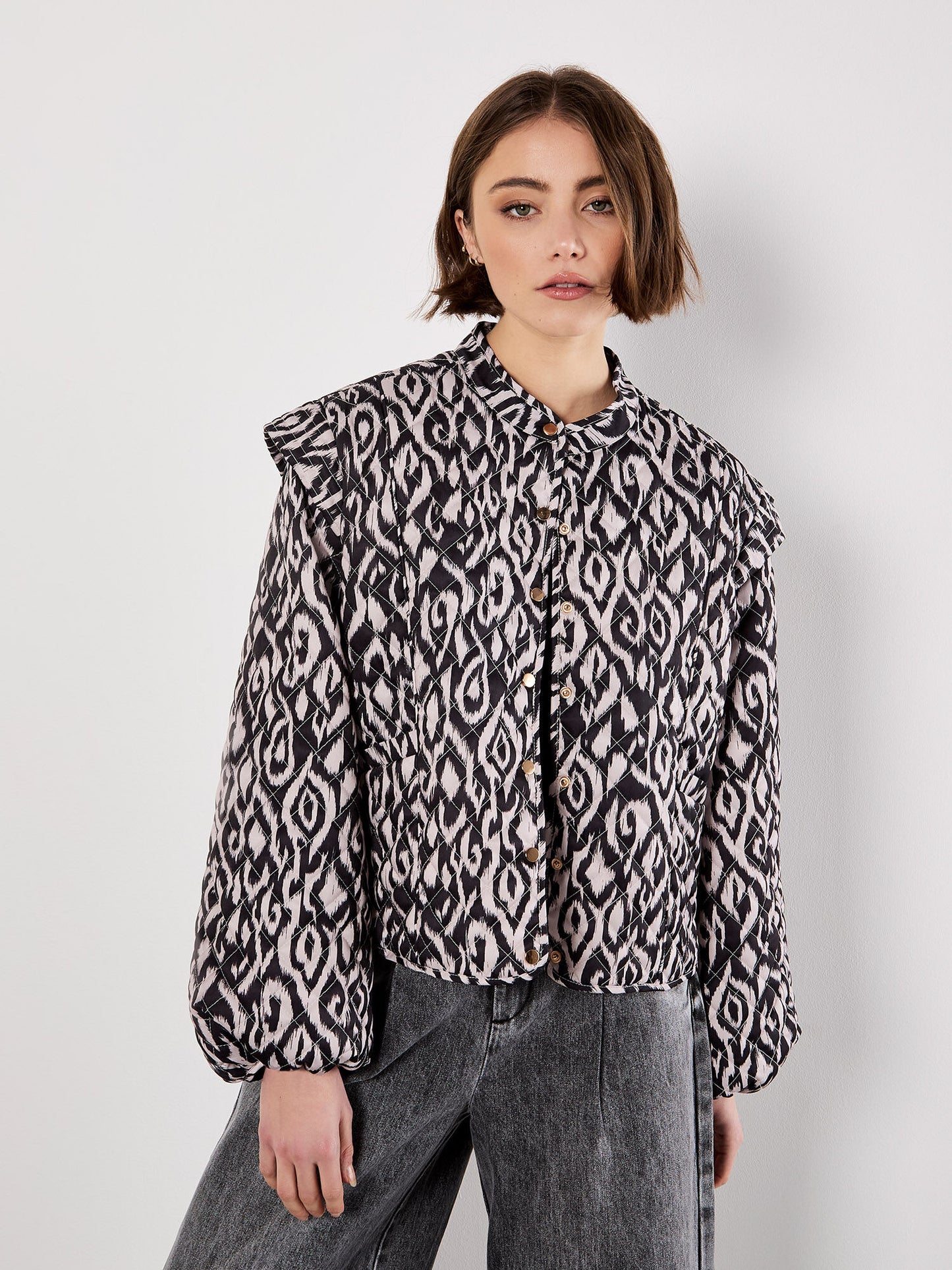 TEXTURED IKAT QUILTED JACKET