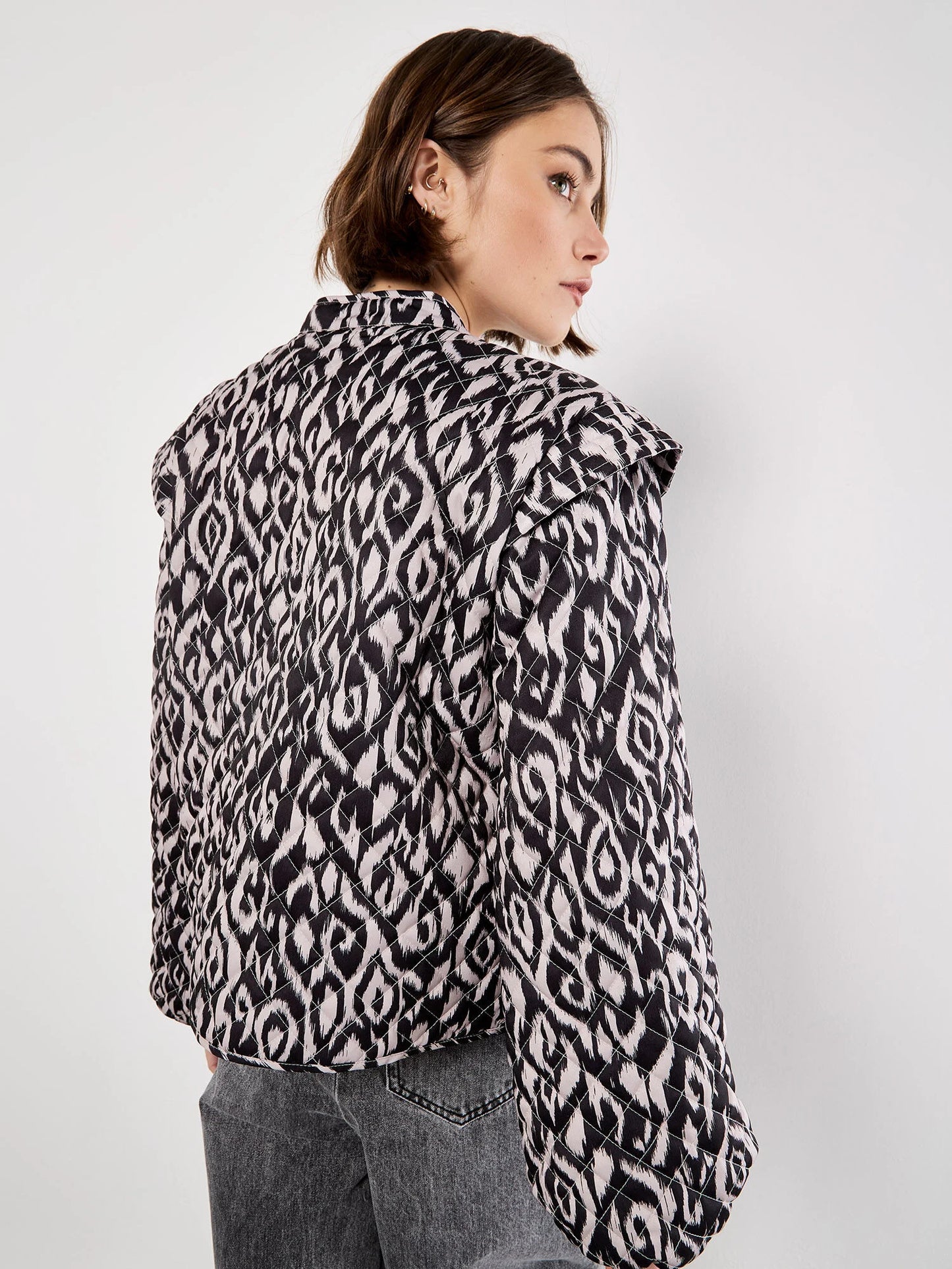 TEXTURED IKAT QUILTED JACKET