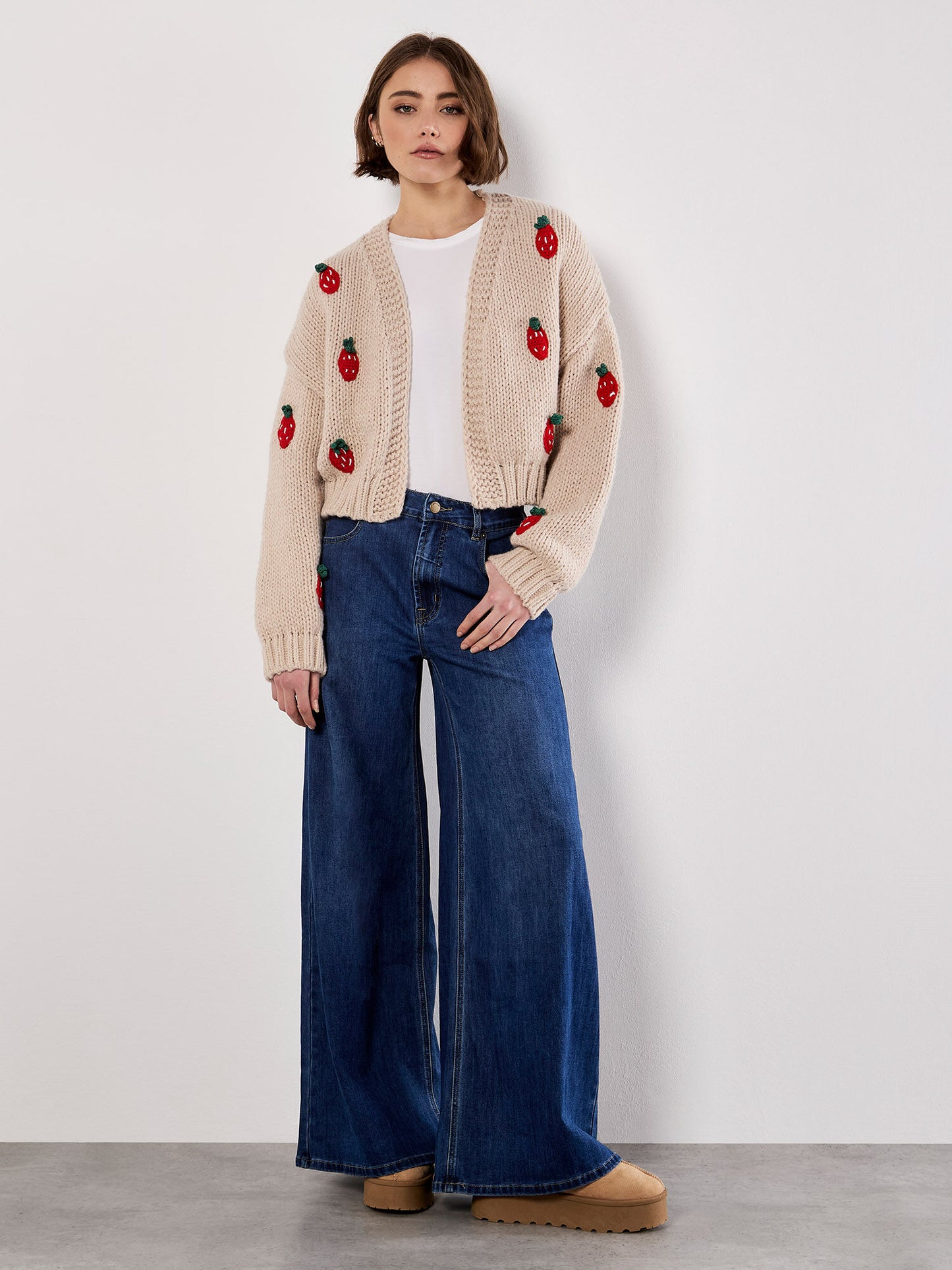 STRAWBERRY OPEN CARDIGAN