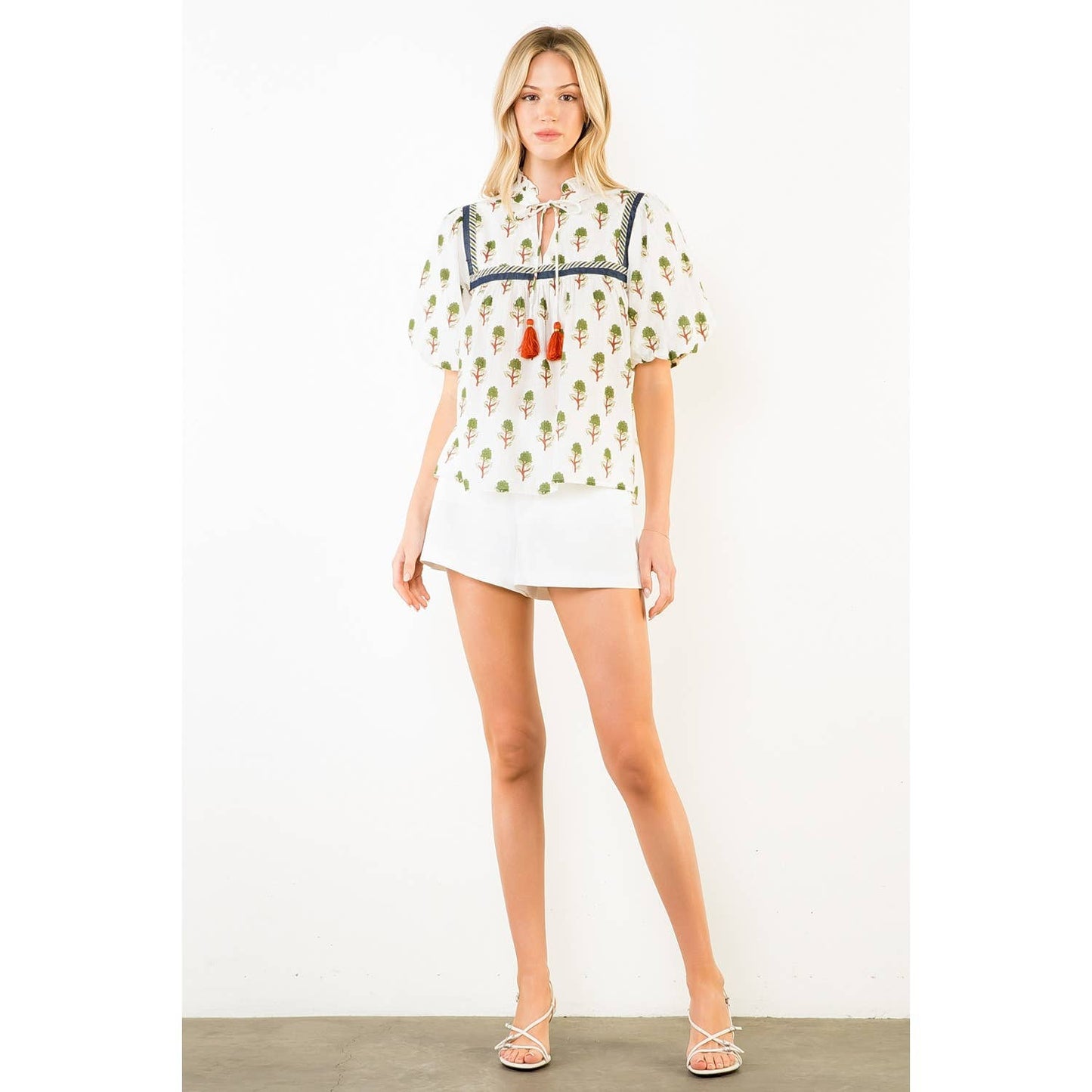 Puff Sleeve Print Tie Tassel Top