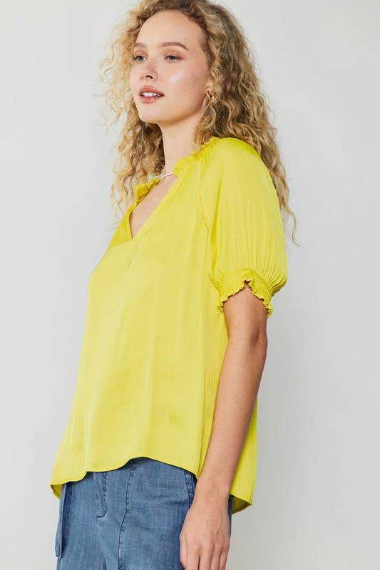 Short-sleeve V-neck Blouse W/ruffle Smocked Detail