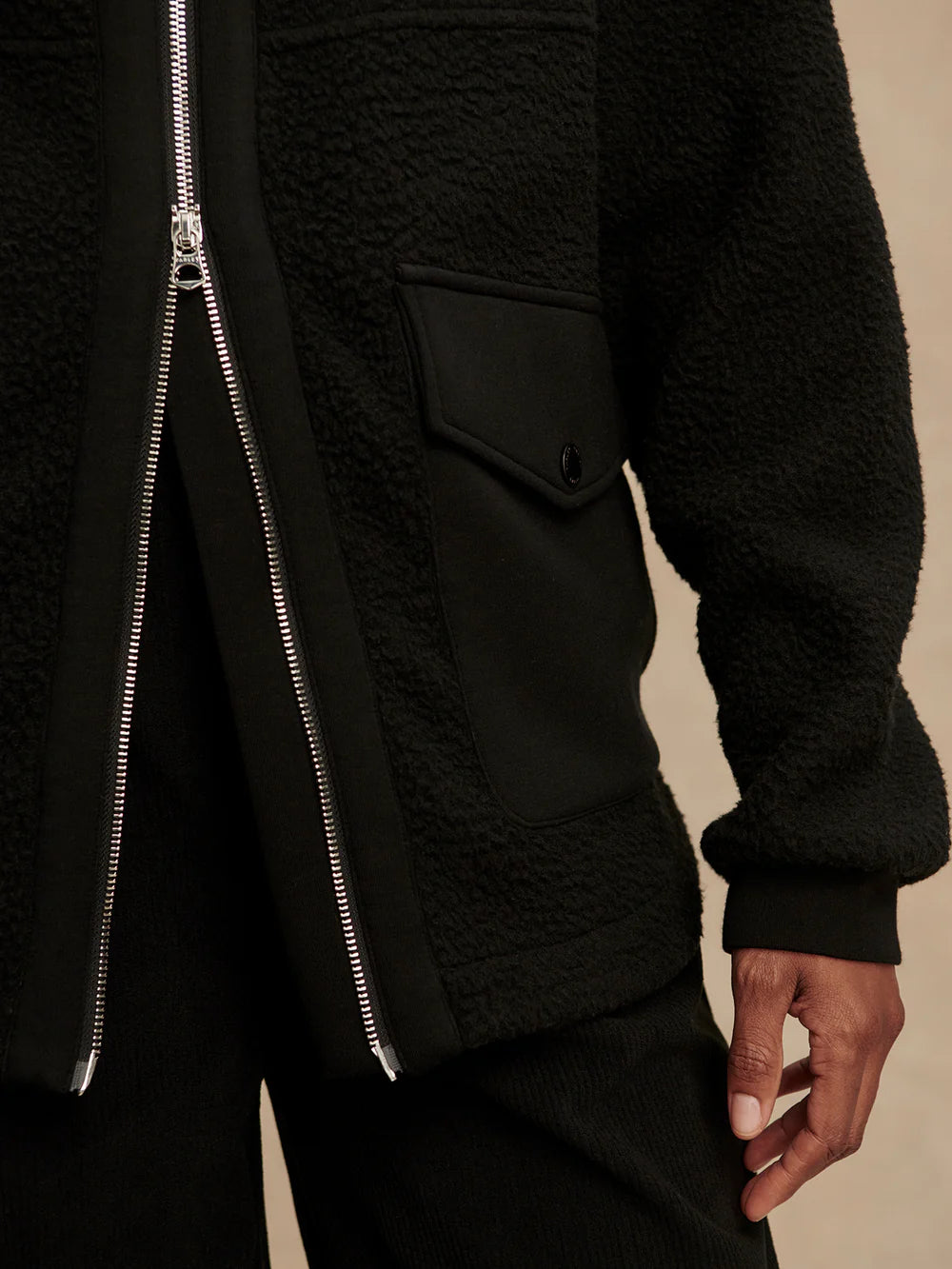 ELEANOR PATCH POCKET FLEECE - BLACK