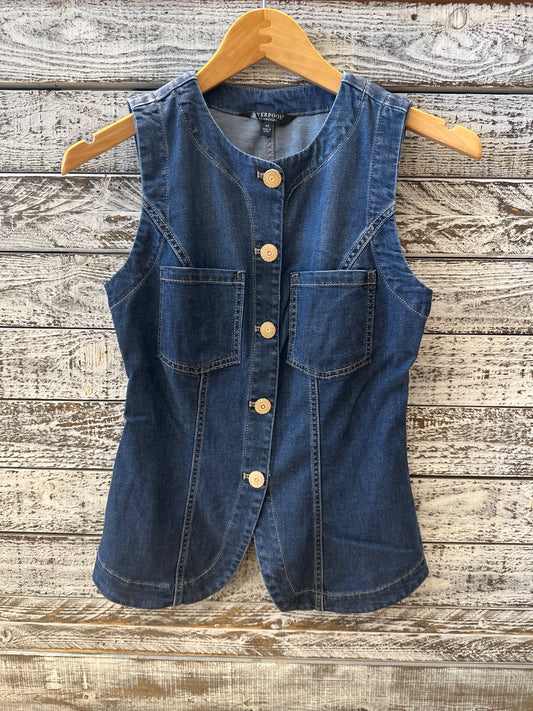 CREW NECK SPLIT FRONT VEST