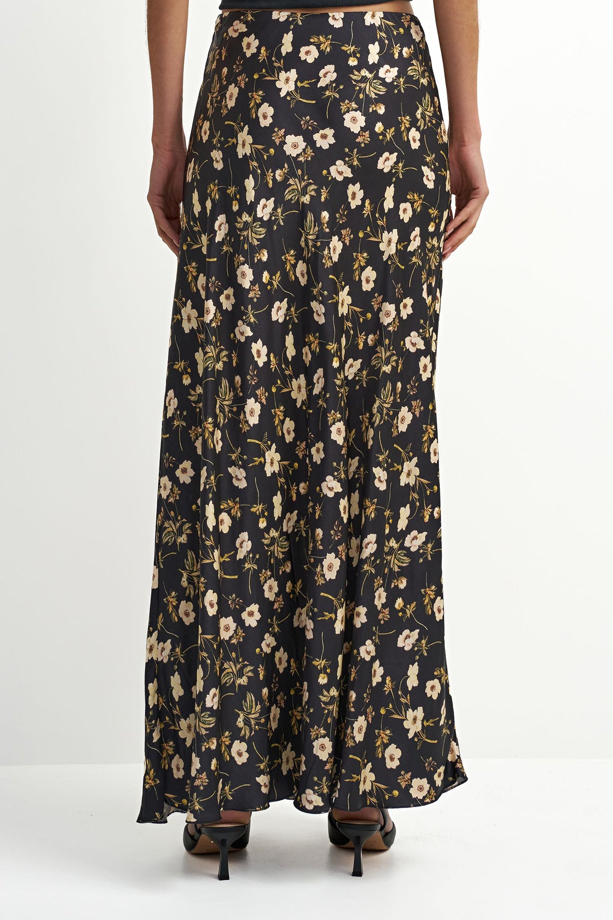 MEADOW SKIRT- BLACK FLORAL