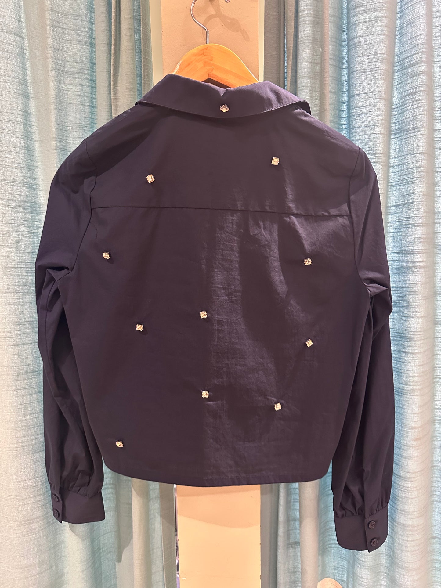 RHINESTONE BUTTON DOWN