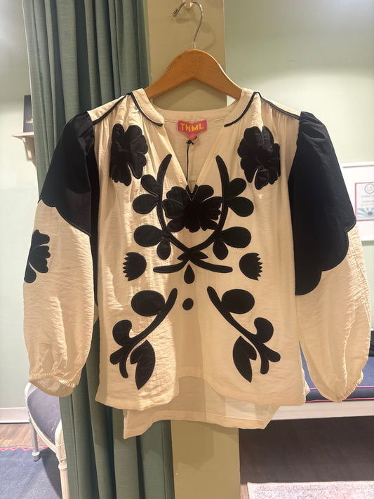 BLACK EMBROIDERED TOP