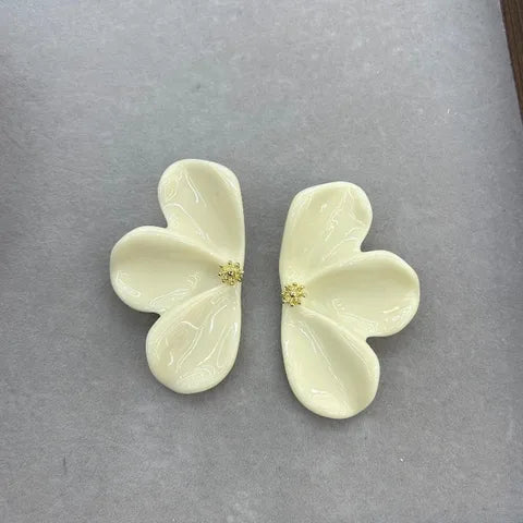 LARGE ACRYLIC FLOWER EARRING