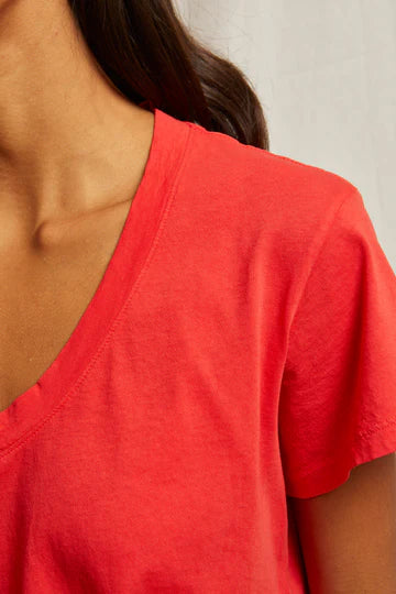 HENDRIX V NECK TEE - POPPY