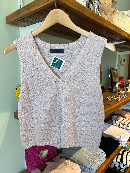 KNIT VEST W HOOK AND EYE
