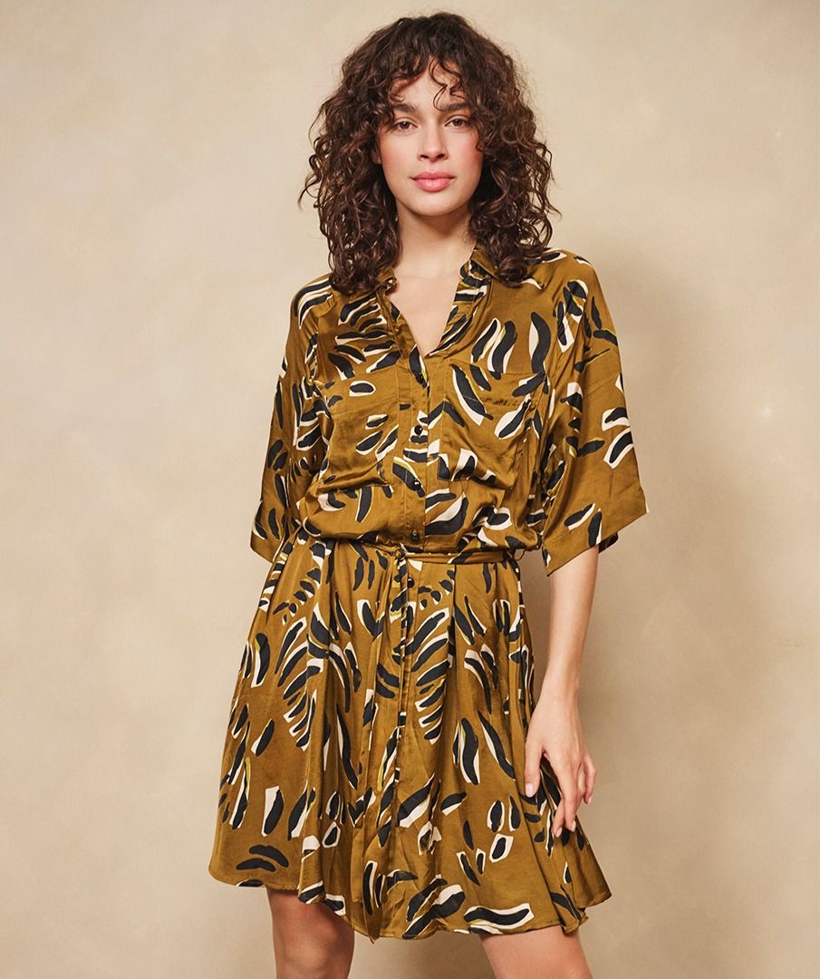 RAGLAN SLEEVE DRESS