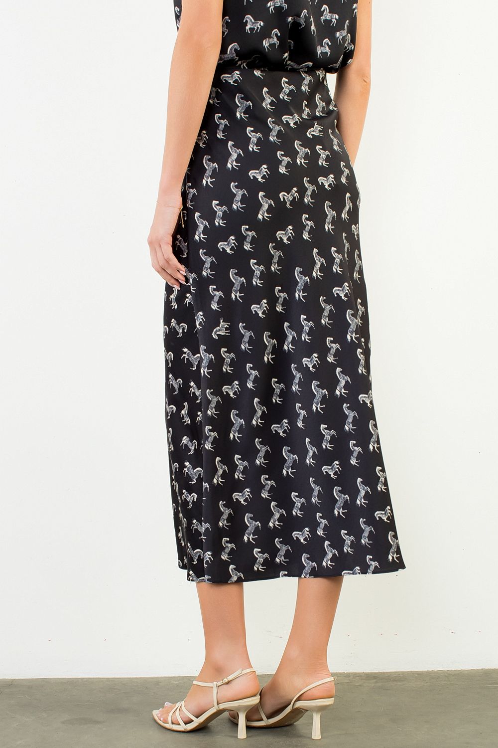 Satin horse print skirt - black