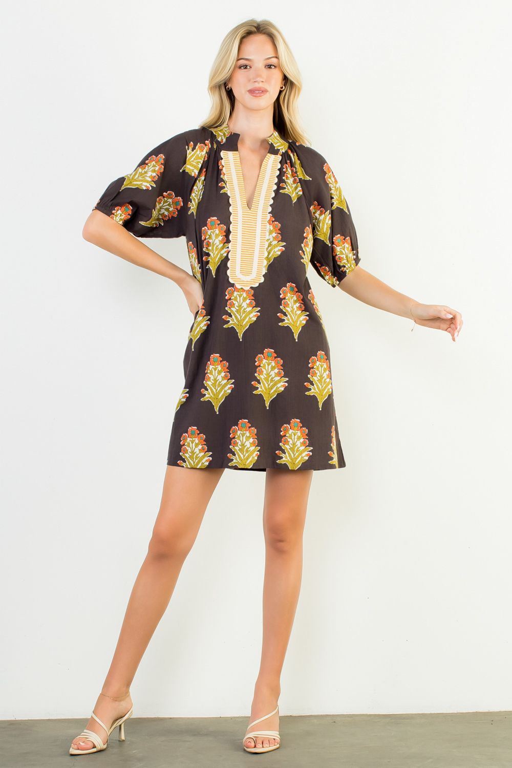 FLORAL PRINT V-NECK STRIPED DETAIL DRESS