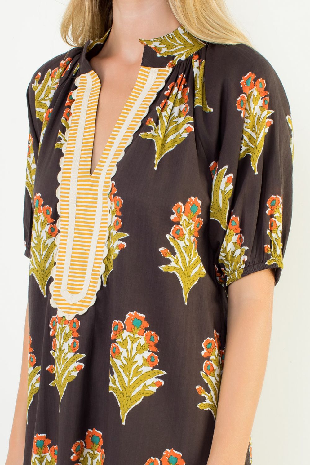 FLORAL PRINT V-NECK STRIPED DETAIL DRESS