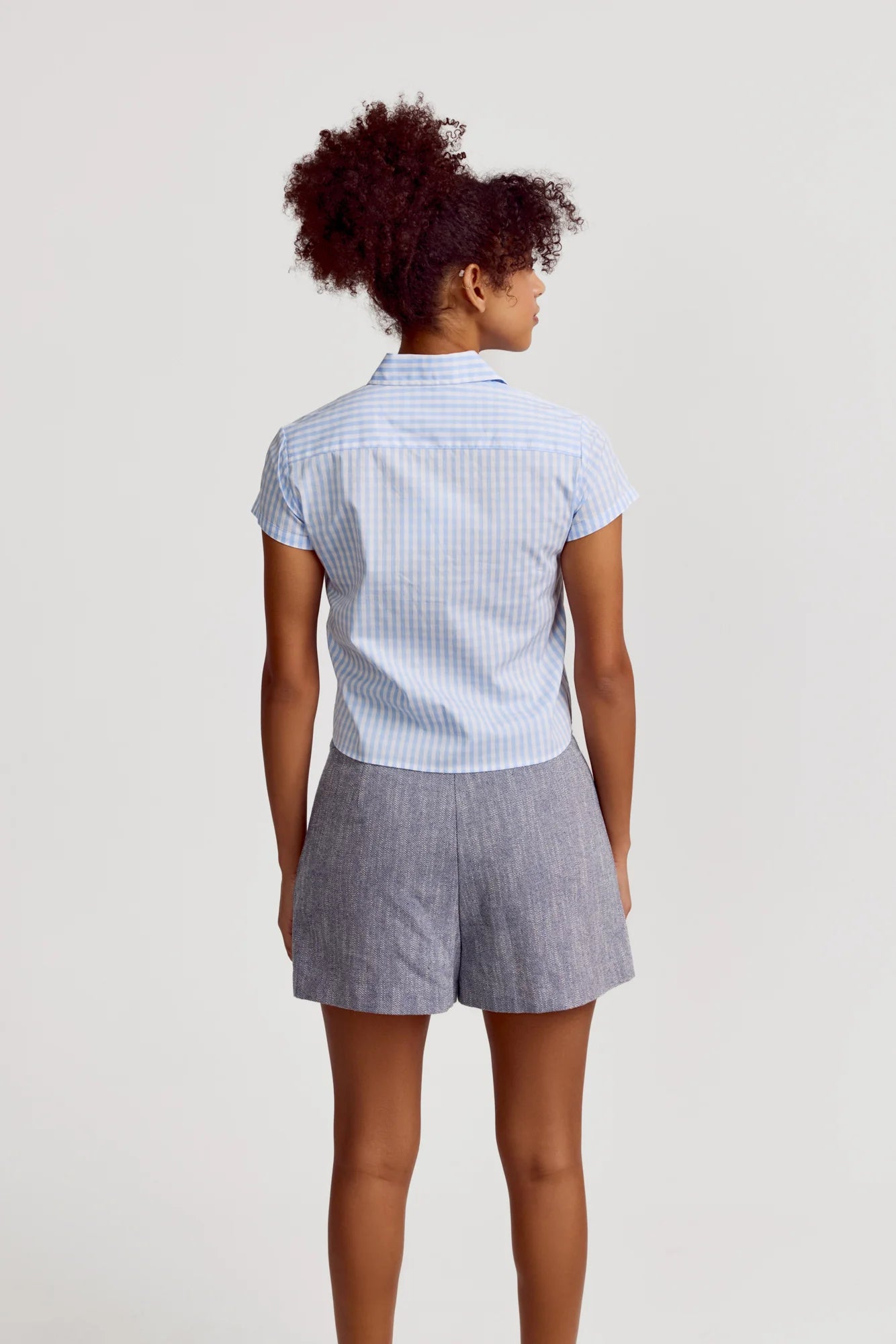 THE BOXY SHORT SLEEVE CROPPED SHIRT - BLUE GINGHAM