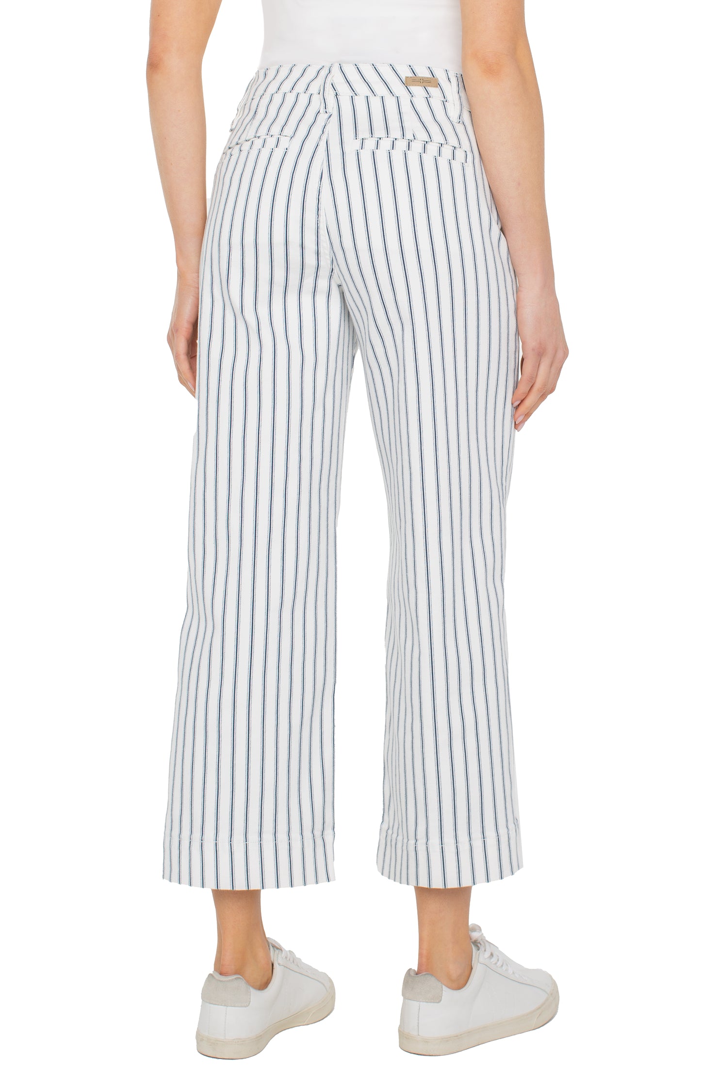PATCH POCKET WIDE LEG CROP PANT